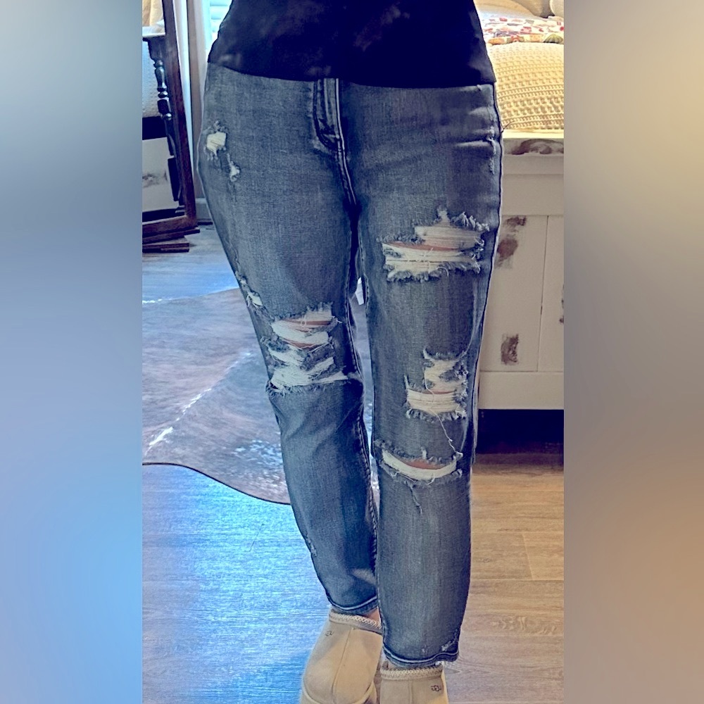 Judy Blue Distressed Blue Jeans